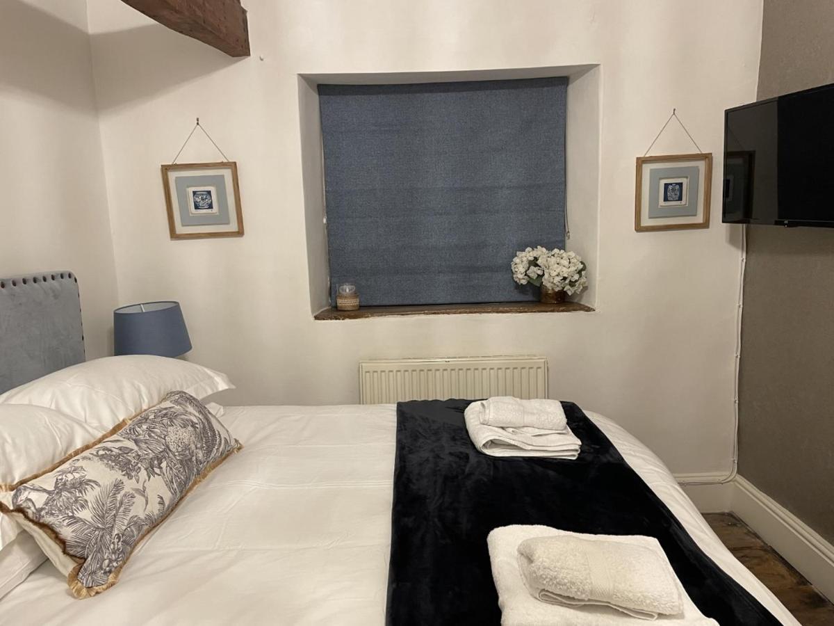 Hebe Cottage - Idyllic And Homely With Attention To Detail Atworth Екстер'єр фото